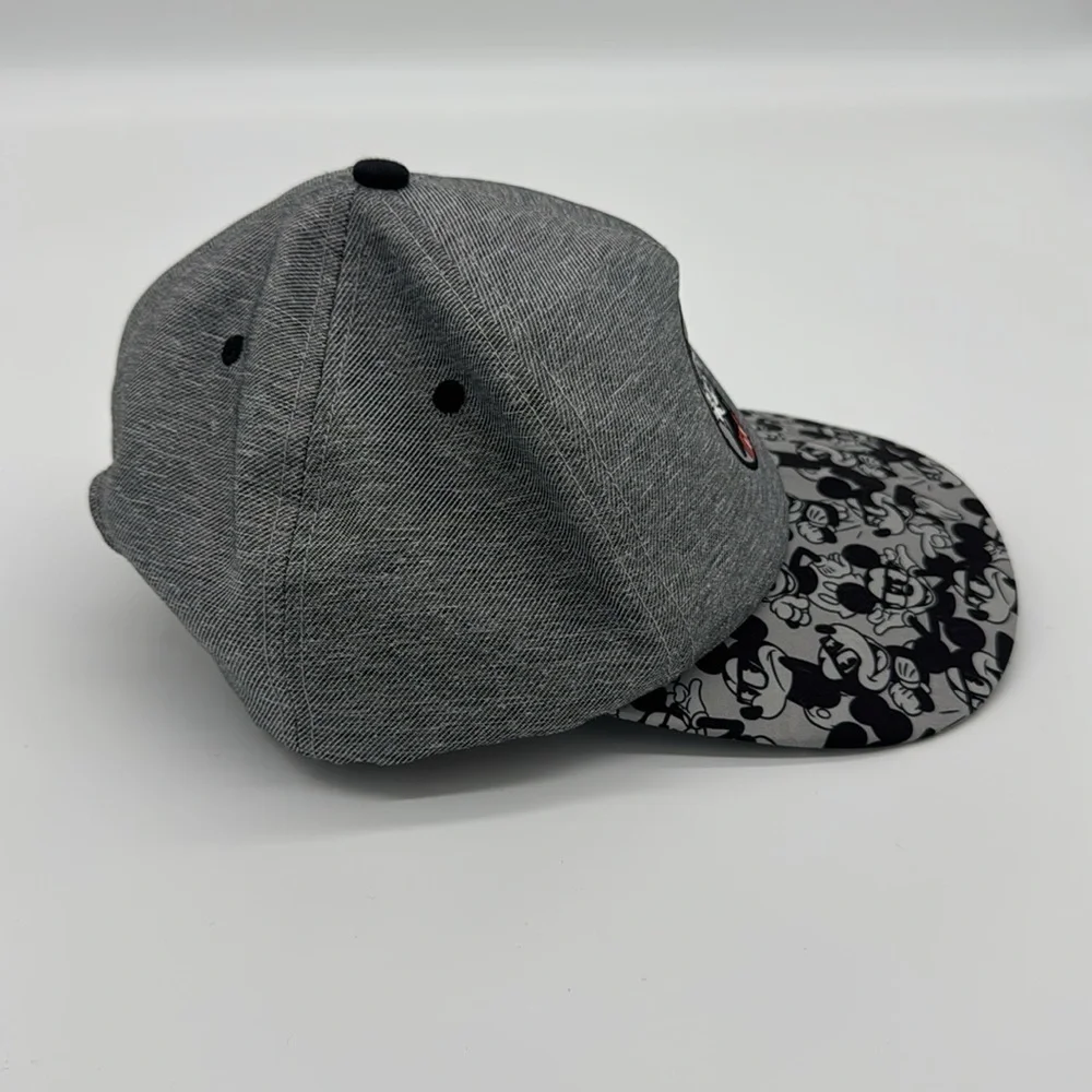 Disney Mickey Mouse Wearing Glasses Disney Parks‎ Original Hat Cap Adult